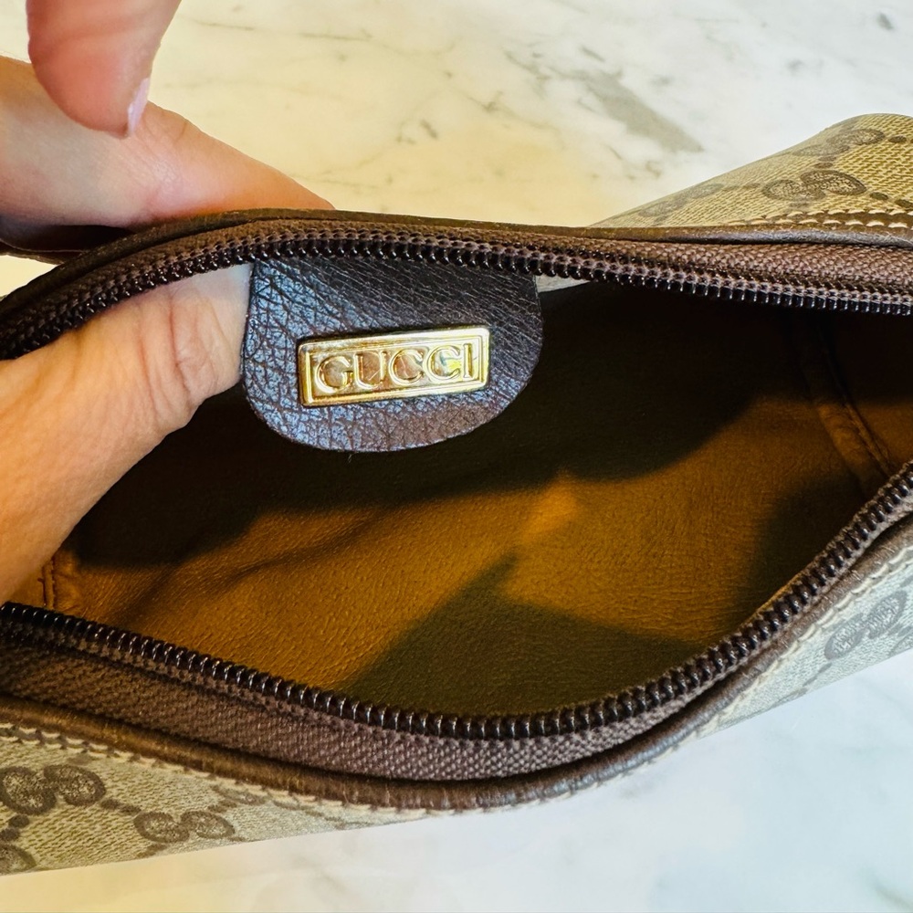 RARE Vintage Unused Gucci Round Makeup Pouch 1980’s in EXCELLENT Condition - Picture 9 of 10